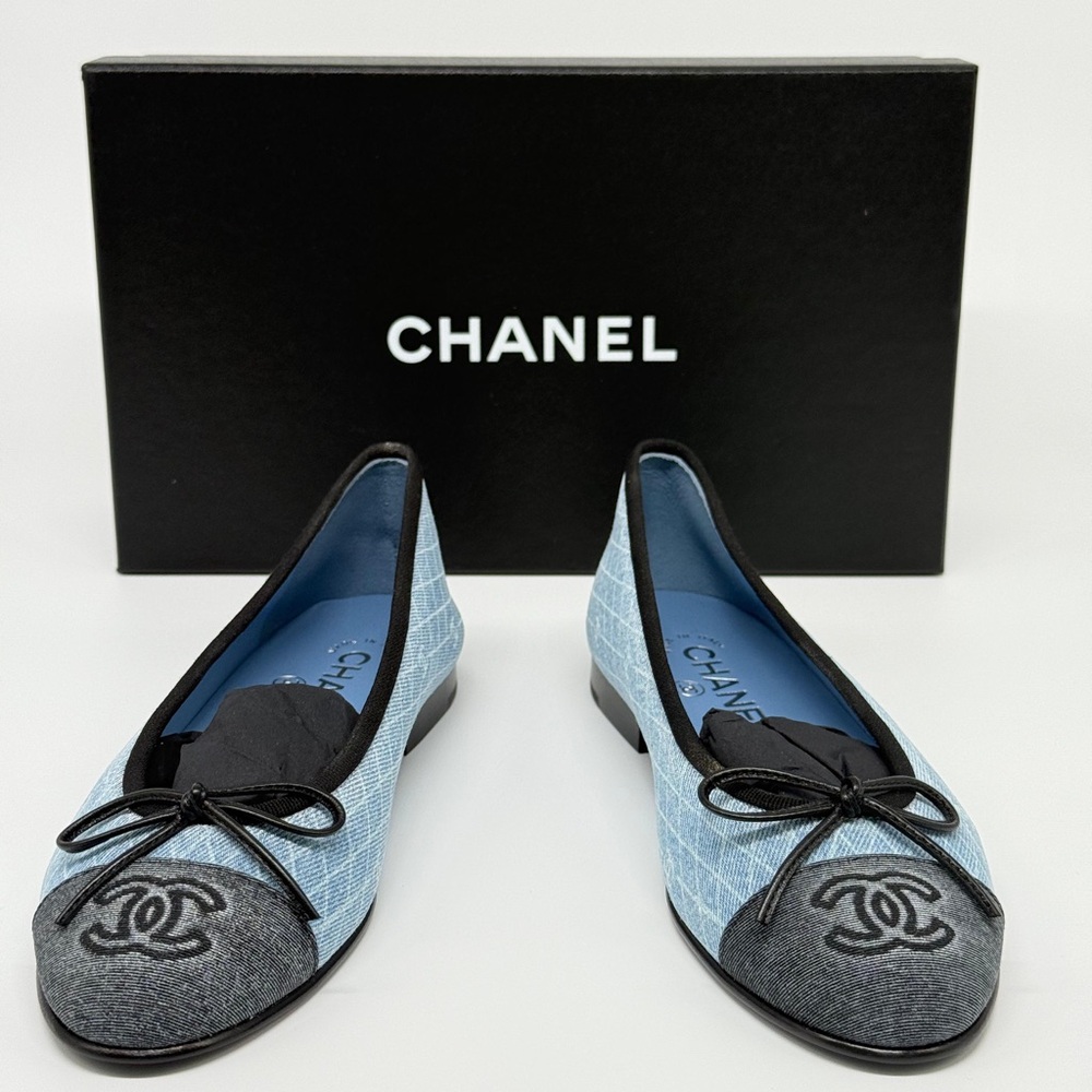 Chanel Denim Printed Quilt CC Cap Toe Ballerina Flats Size 36.5 NEW - Picture 3 of 8